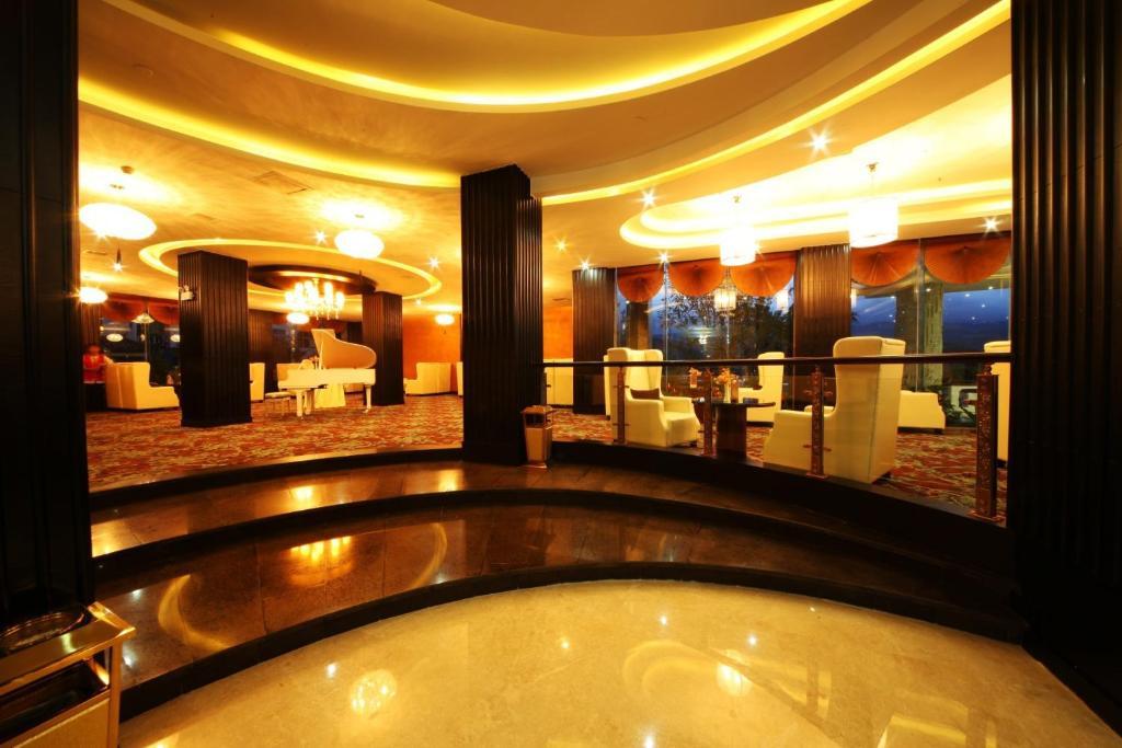 Xiongzhao Grand Hotel Weishan Dali (Yunnan) Extérieur photo